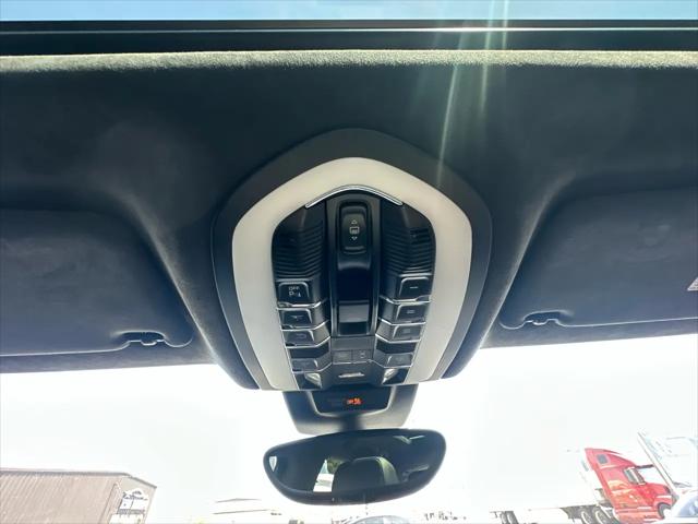 2015 Porsche Macan Turbo