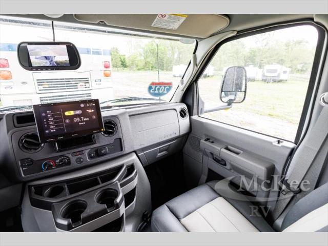 2025 Ford E-450 Cutaway Unknown