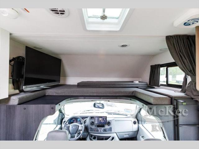 2025 Ford E-450 Cutaway Unknown