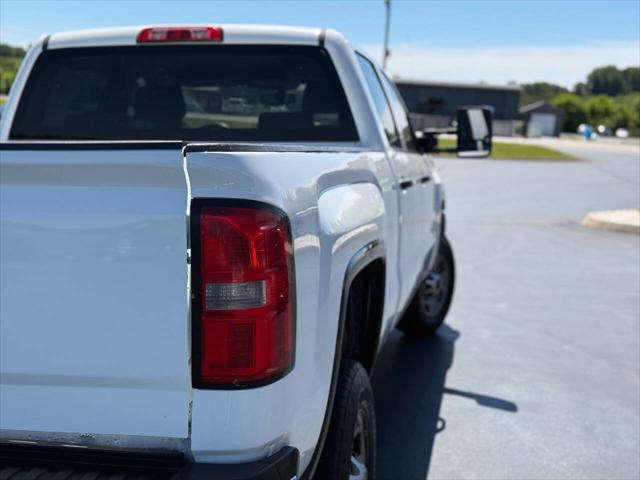 2018 GMC Sierra 2500HD Base 4x4 4dr Crew Cab SB