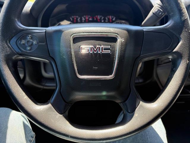 2018 GMC Sierra 2500HD Base 4x4 4dr Crew Cab SB