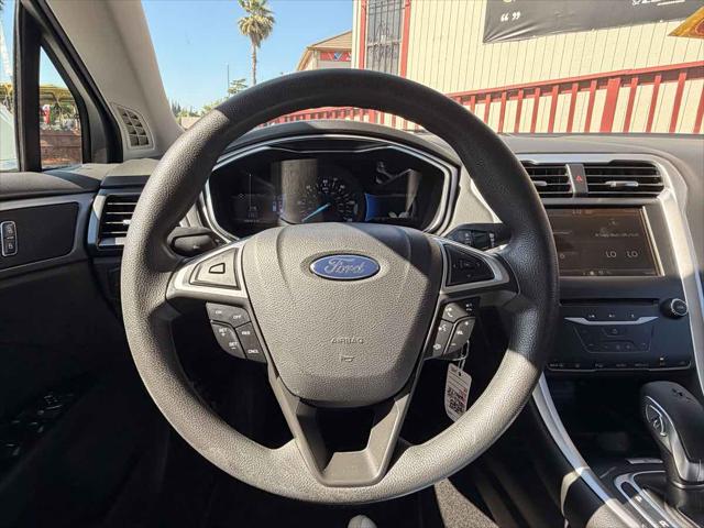 2014 Ford Fusion Hybrid SE