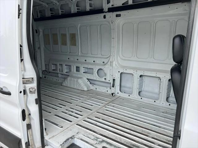 2023 Ford Transit Cargo Van T-250