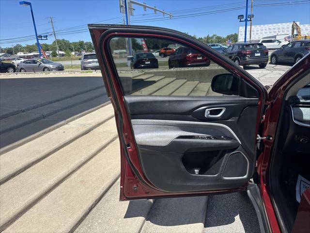 Used 2022 Jeep Compass Latitude FWD For Sale in Toledo, OH