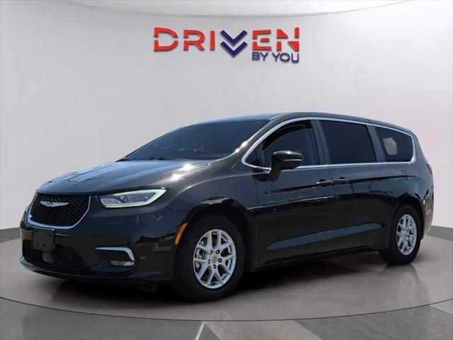 2023 Chrysler Pacifica Touring L for sale in Jackson, MS