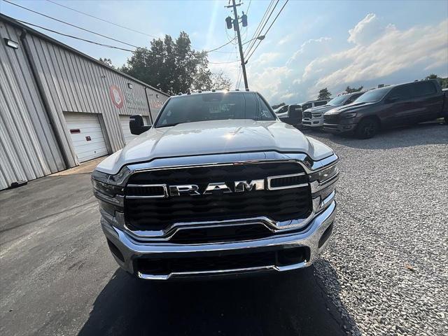 2026 RAM 3500 Chassis RAM 3500 TRADESMAN CREW CAB CHASSIS 4X4 60 CA