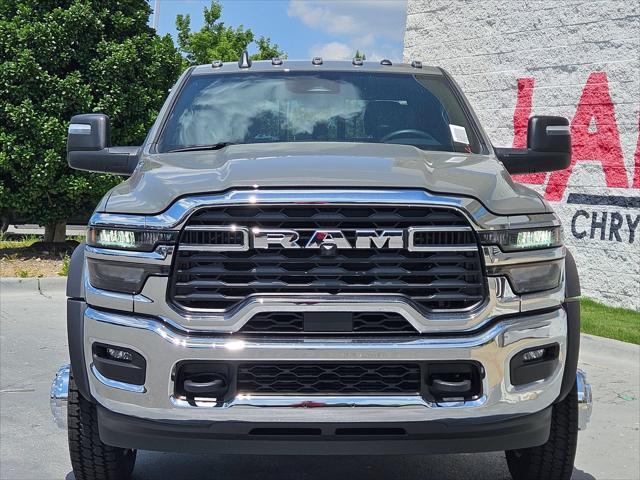 2026 RAM 5500 Chassis RAM 5500 TRADESMAN CHASSIS CREW CAB 4X4 84 CA