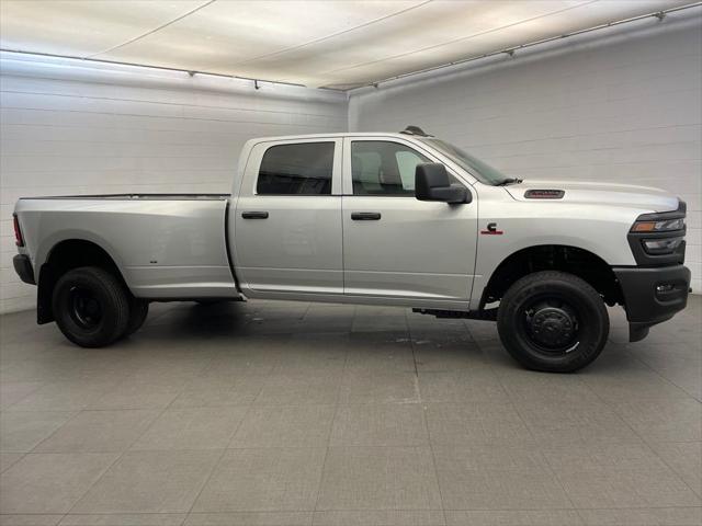 2026 RAM Ram 3500 RAM 3500 TRADESMAN CREW CAB 4X4 8 BOX