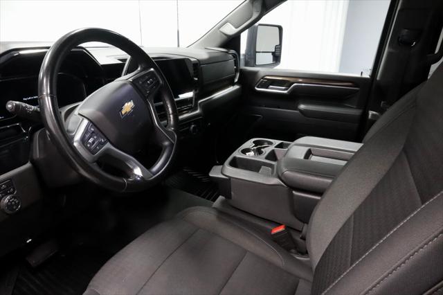 2025 Chevrolet Silverado 2500HD 4WD Crew Cab Long Bed LT