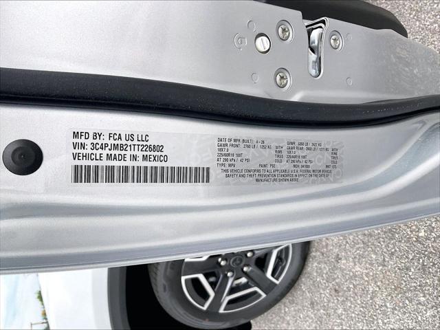 2026 Jeep Cherokee Laredo 4x4