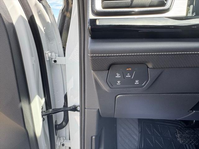 2025 Volkswagen Atlas Cross Sport 2.0T SE w/Technology