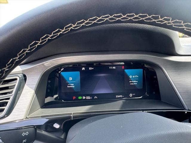 2025 Volkswagen Atlas Cross Sport 2.0T SE w/Technology