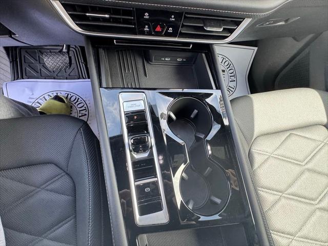 2025 Volkswagen Atlas Cross Sport 2.0T SE w/Technology