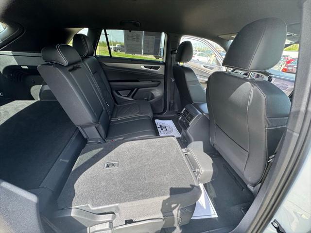 2025 Volkswagen Atlas Cross Sport 2.0T SE w/Technology