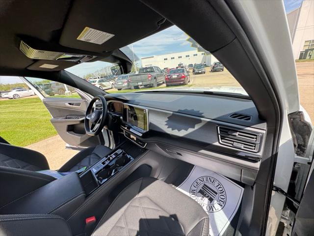 2025 Volkswagen Atlas Cross Sport 2.0T SE w/Technology