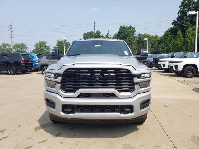 2026 RAM 3500 RAM 3500 BIG HORN CREW CAB 4X4 8 BOX