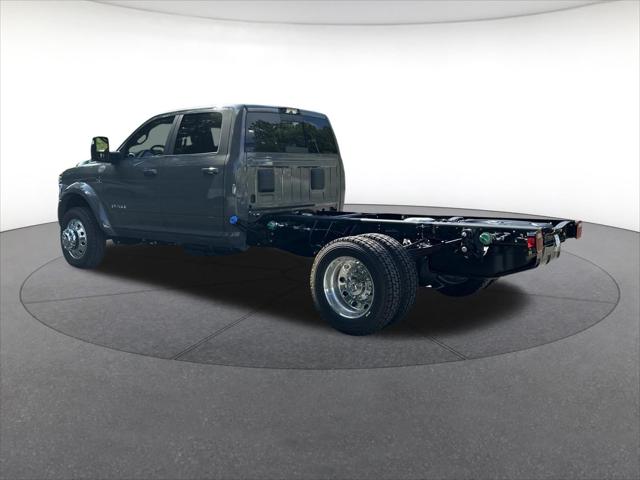 2026 RAM 5500 Chassis RAM 5500 BIG HORN CHASSIS CREW CAB 4X4 60 CA