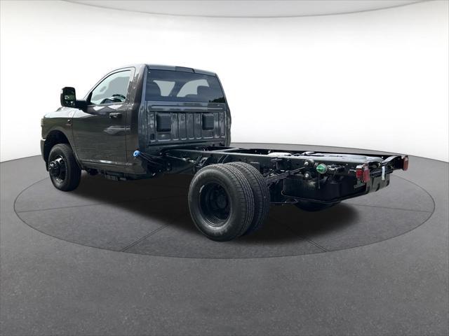 2026 RAM 3500 Chassis RAM 3500 TRADESMAN CHASSIS REGULAR CAB 4X4 60 CA