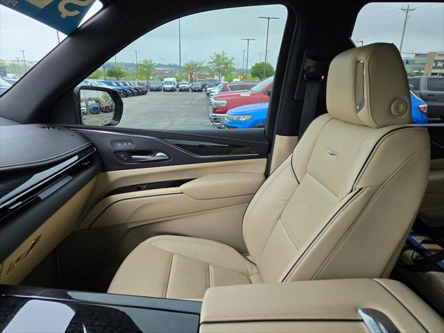 2023 Cadillac Escalade 4WD Premium Luxury