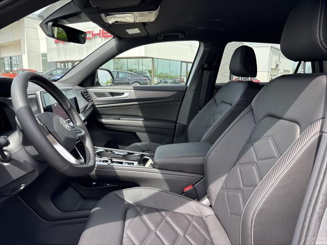 2026 Volkswagen Atlas Cross Sport SE with Technology