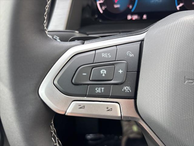 2026 Volkswagen Atlas Cross Sport SE with Technology