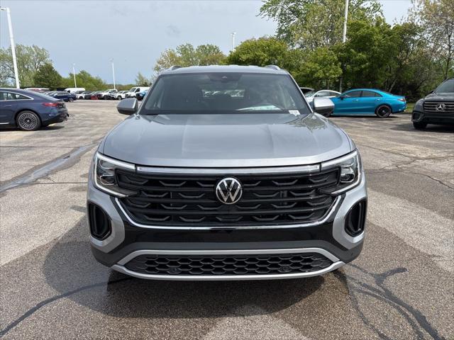 2026 Volkswagen Atlas Cross Sport SE with Technology