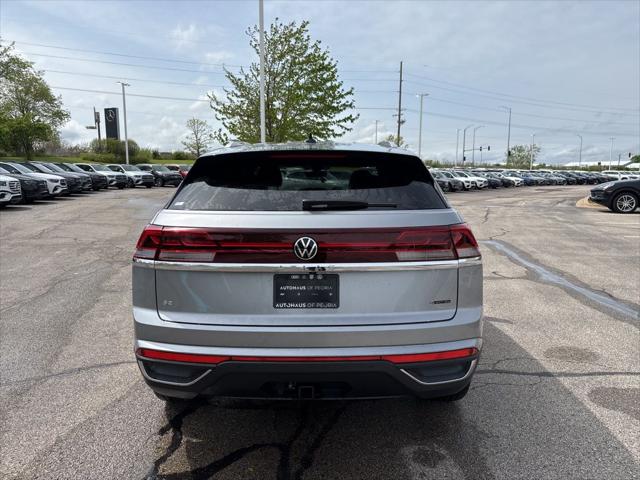 2026 Volkswagen Atlas Cross Sport SE with Technology