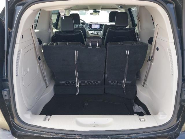 2023 Chrysler Pacifica Hybrid Touring L