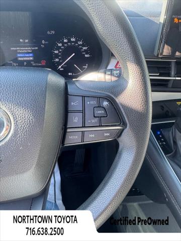 2025 Toyota Sienna LE