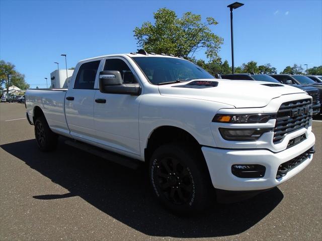 2026 RAM Ram 2500 RAM 2500 BLACK EXPRESS CREW CAB 4X4 8 BOX 2026 RAM Ram 2500 RAM 2500 BLACK EXPRESS CREW CAB 4X4 8 BOX