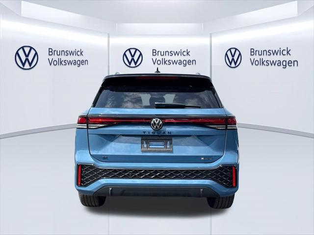 2026 Volkswagen Tiguan SE R-Line Black
