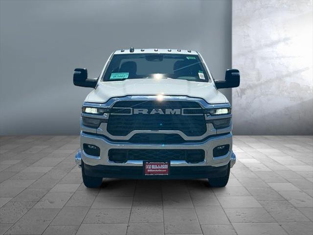 2026 RAM 3500 RAM 3500 BIG HORN CREW CAB 4X4 8 BOX