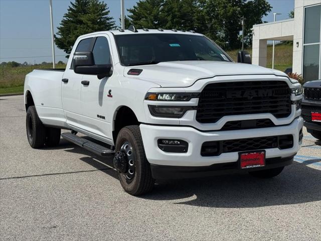 2026 RAM 3500 RAM 3500 BIG HORN CREW CAB 4X4 8 BOX