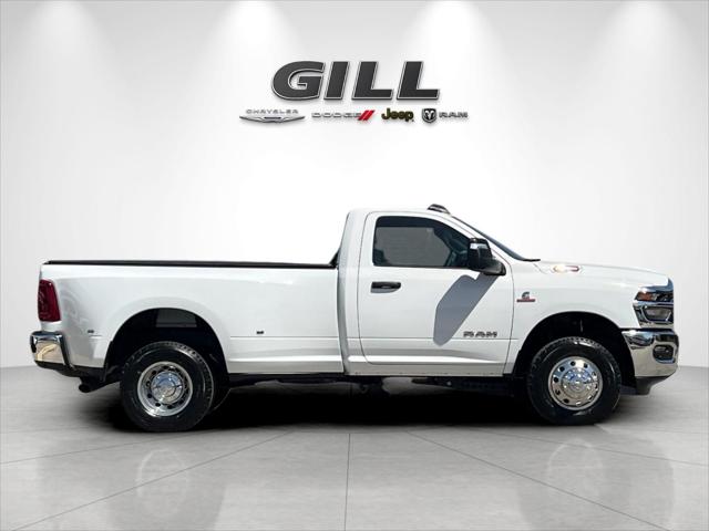 2026 RAM 3500 RAM 3500 BIG HORN REGULAR CAB 4X4 8 BOX