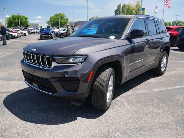 2026 Jeep Grand Cherokee Laredo 4x4