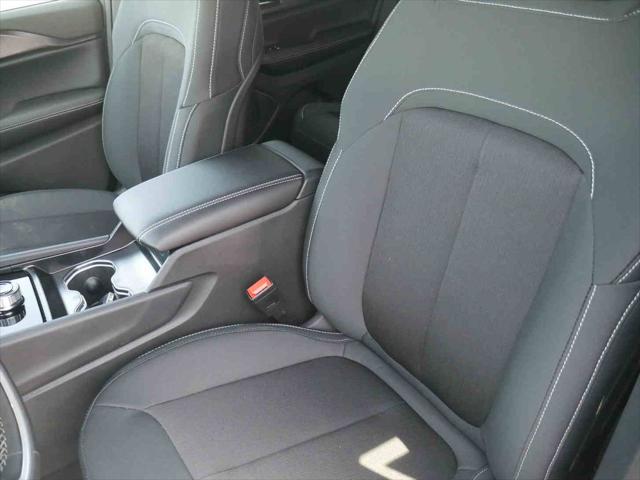 2026 Jeep Grand Cherokee Laredo 4x4