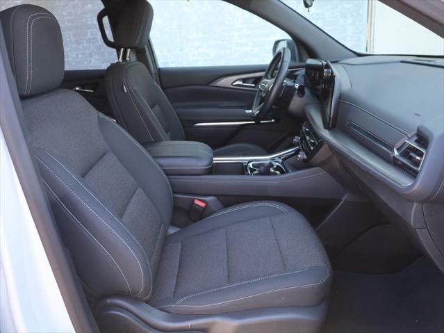 2025 Chevrolet Traverse AWD LT