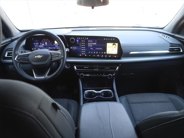 2025 Chevrolet Traverse AWD LT