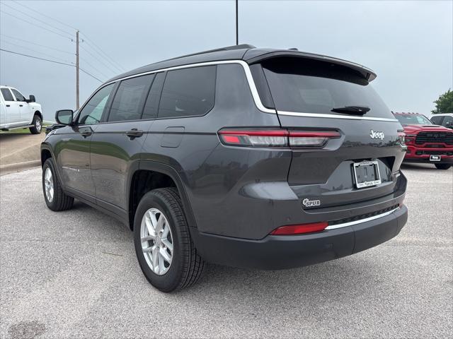 2026 Jeep Grand Cherokee L Laredo 4x2