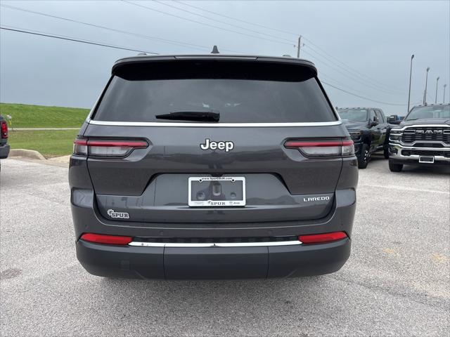 2026 Jeep Grand Cherokee L Laredo 4x2