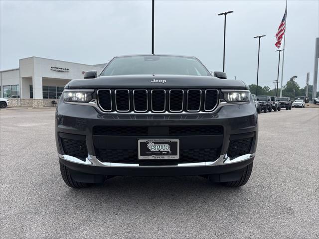2026 Jeep Grand Cherokee L Laredo 4x2