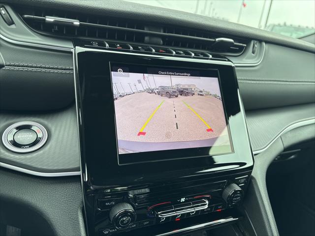 2026 Jeep Grand Cherokee L Laredo 4x2