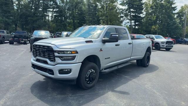2026 RAM 3500 RAM 3500 BIG HORN CREW CAB 4X4 8 BOX