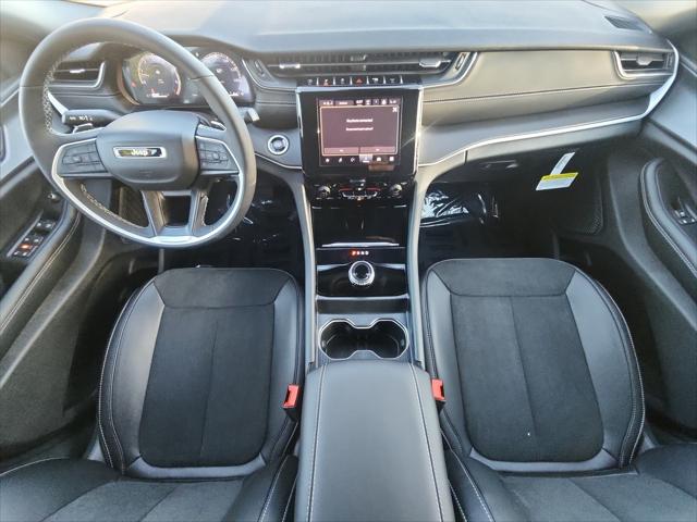 2025 Jeep Grand Cherokee L Altitude X 4x2