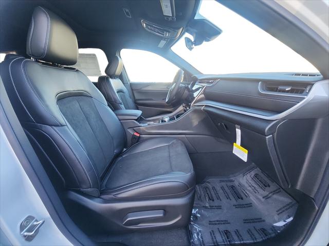 2025 Jeep Grand Cherokee L Altitude X 4x2