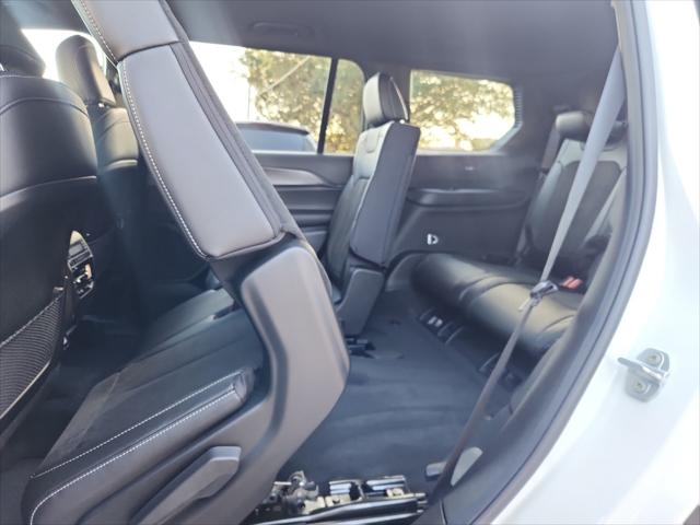 2025 Jeep Grand Cherokee L Altitude X 4x2