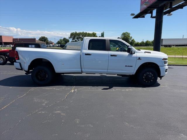 2026 RAM 3500 RAM 3500 BIG HORN CREW CAB 4X4 8 BOX