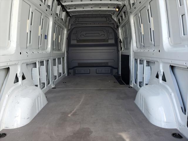 2025 Mercedes-Benz Sprinter 2500 High Roof 4-Cyl Diesel