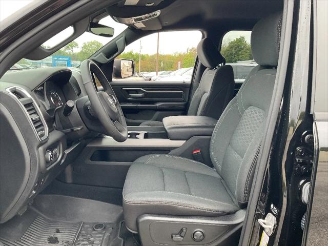 2025 Ram 1500 Big Horn Crew Cab 4x4 5'7" Box