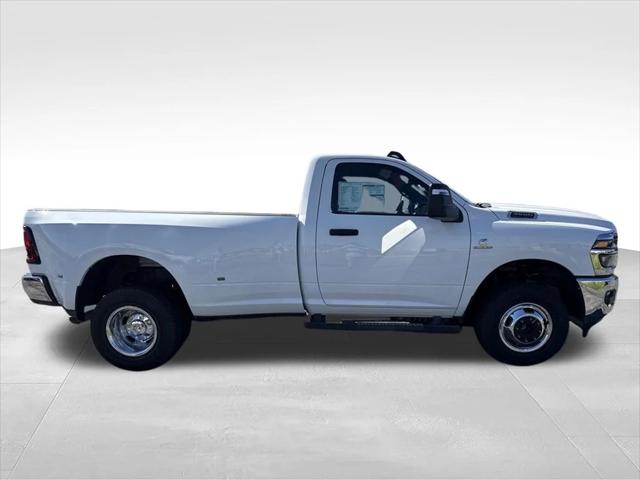 2026 RAM Ram 3500 RAM 3500 TRADESMAN REGULAR CAB 4X4 8 BOX